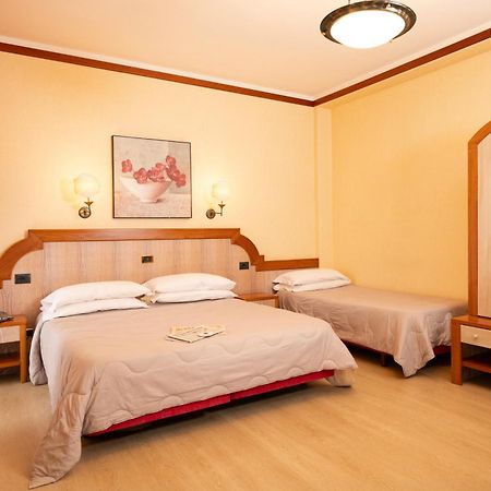 Hotel Promenade Montesilvano Marina Eksteriør billede